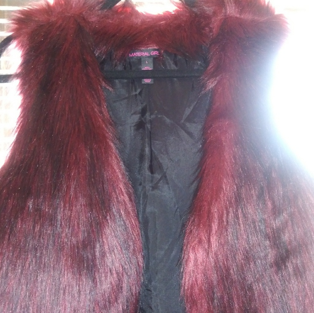 BODY FAUX FUR VEST